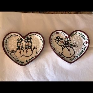 Expressly Yours NWOT Valentine pair of Heart dishes with snowmen